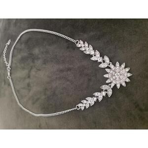 Vintage Silver Tone Rhinestone Statement Necklace – Floral & Leaf Design